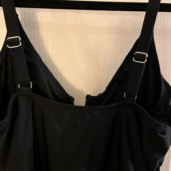 Women’s Black One Piece Bathing Suit Sz Large W/Adjustable Embellished Straps - Picture 5 of 6